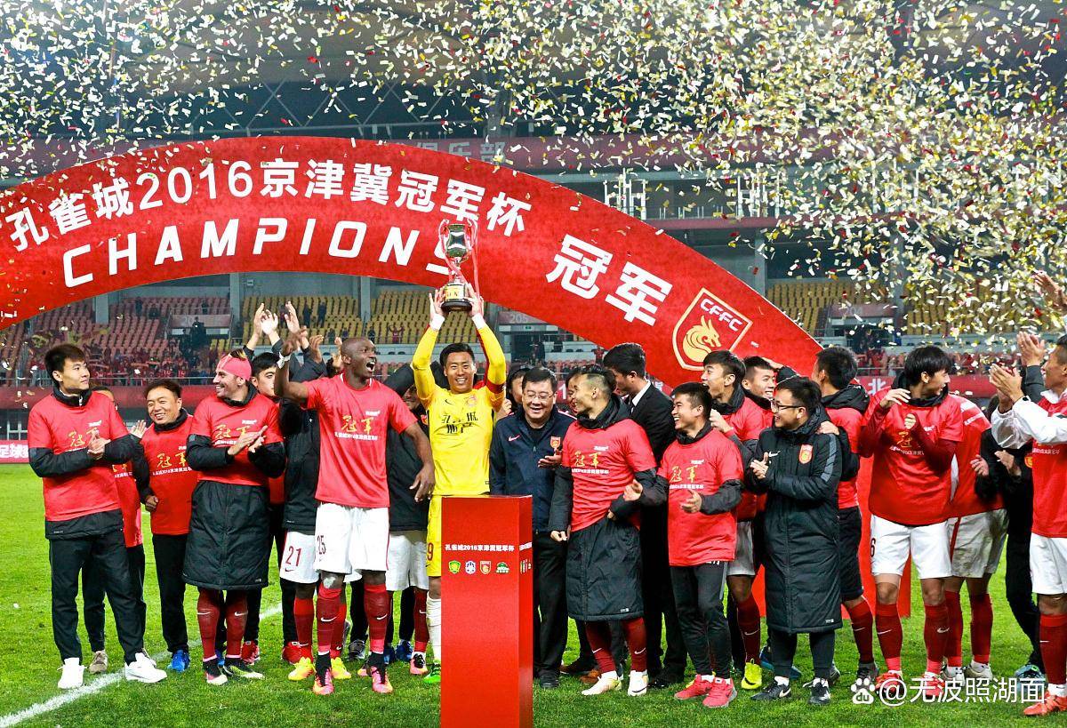 2-2！武汉三镇逼平联赛第3，邓卓翔带队11轮狂揽18分，成土帅之光