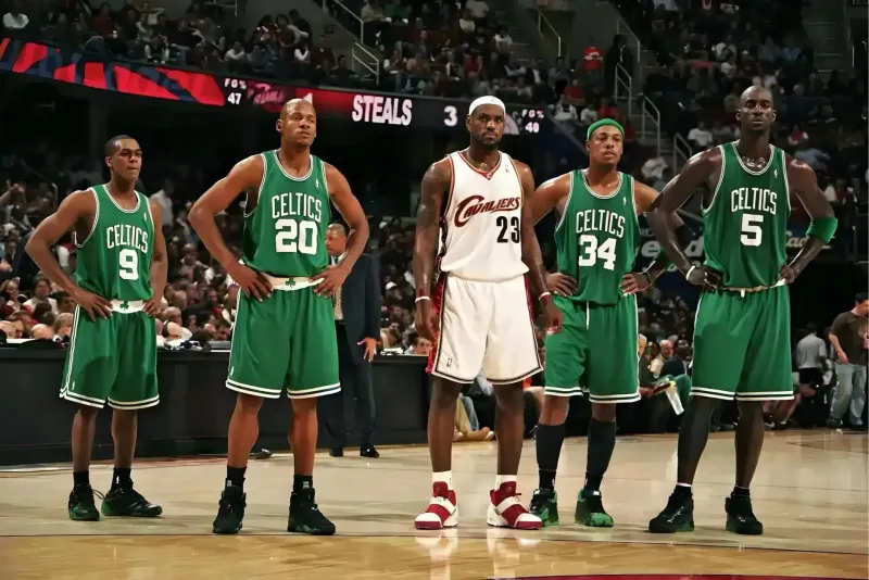 包含nba联盟巅峰抱团的鼻祖是谁？是詹姆斯吗？的词条
